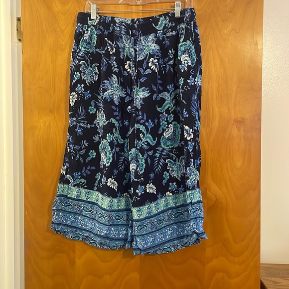 Avenue Pants - Avenue Wide Leg Crop Pants